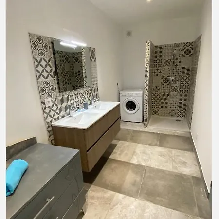 T2 Querciu Vue Avec Piscine. Apartment *